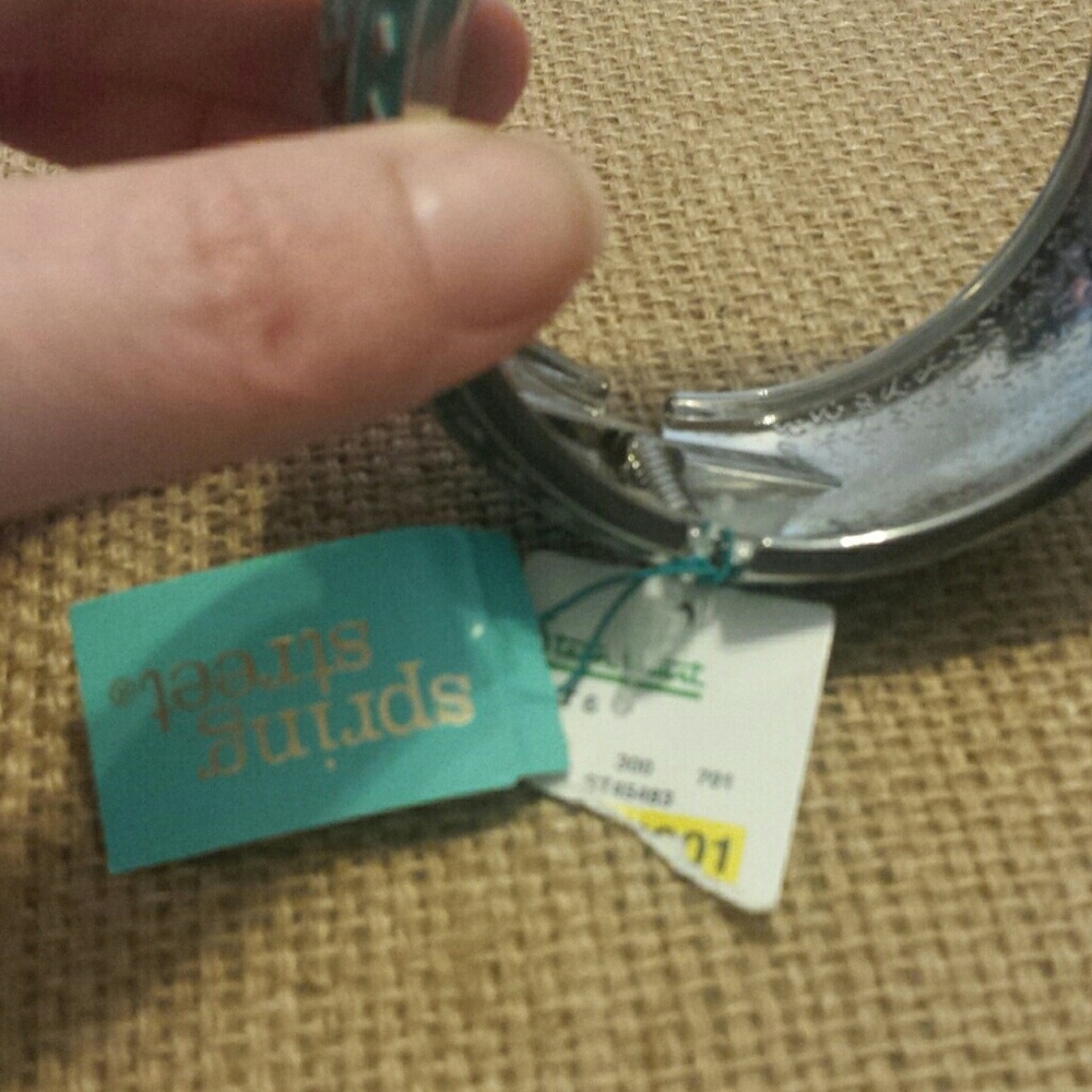 Bangle - Picture 3 of 3